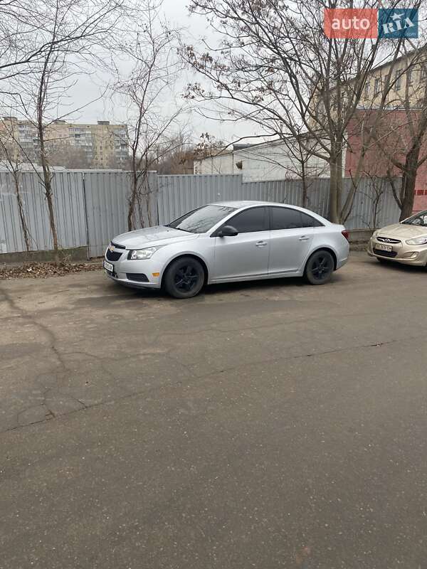 Седан Chevrolet Cruze 2011 в Кривому Розі