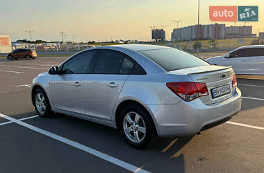 Седан Chevrolet Cruze 2011 в 