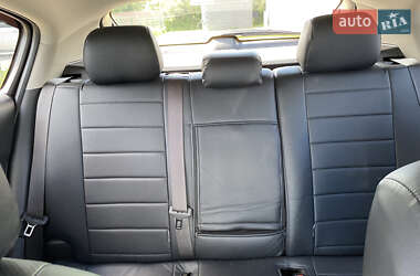Хэтчбек Chevrolet Cruze 2012 в 