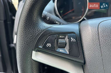 Седан Chevrolet Cruze 2011 в 