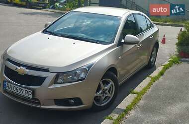 Седан Chevrolet Cruze 2012 в Киеве