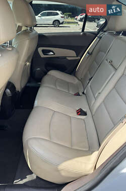 Седан Chevrolet Cruze 2014 в 
