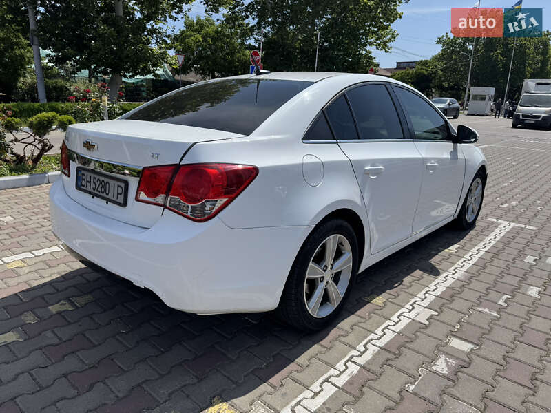 Седан Chevrolet Cruze 2014 в Одесі
