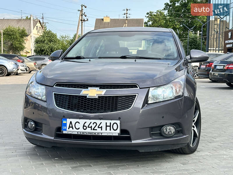 Седан Chevrolet Cruze 2010 в Луцьку