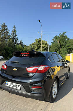 Хэтчбек Chevrolet Cruze 2017 в 