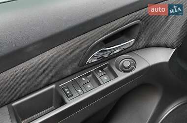 Седан Chevrolet Cruze 2015 в 