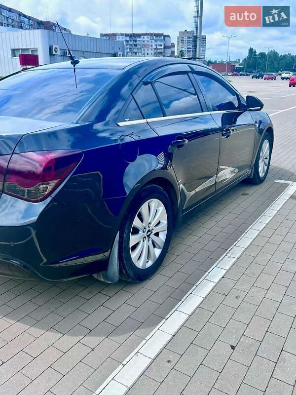 Седан Chevrolet Cruze 2012 в Сумах