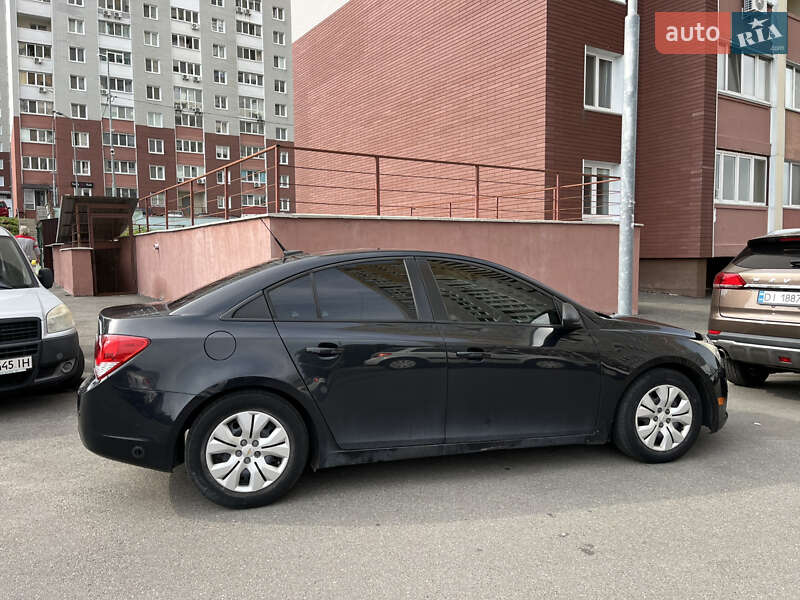 Седан Chevrolet Cruze 2013 в Киеве