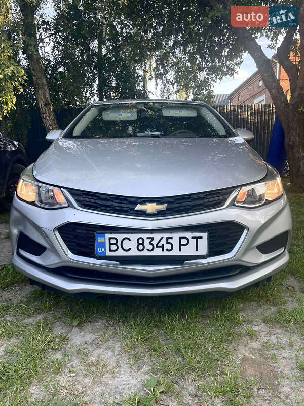 Седан Chevrolet Cruze 2017 в Львове