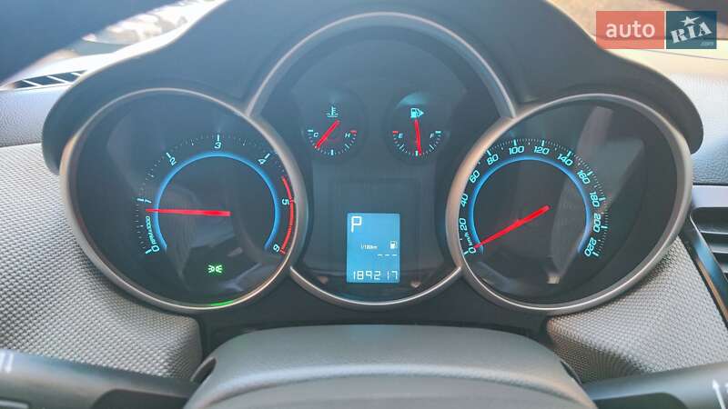 Седан Chevrolet Cruze 2010 в Києві