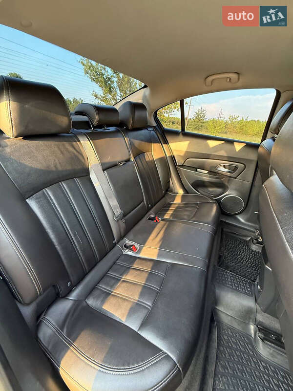 Седан Chevrolet Cruze 2014 в Славуте