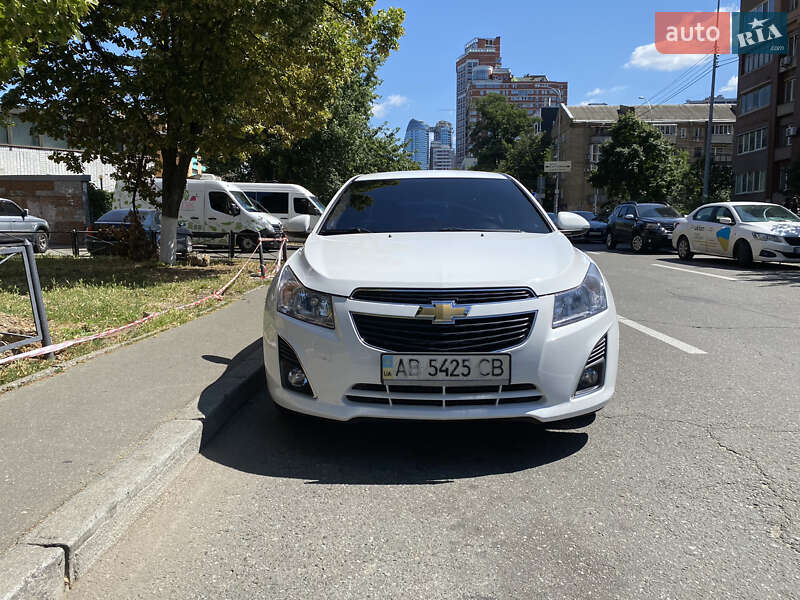 Седан Chevrolet Cruze 2014 в Києві