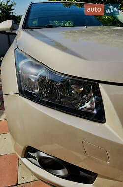Седан Chevrolet Cruze 2011 в 