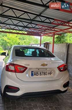 Седан Chevrolet Cruze 2016 в Виннице