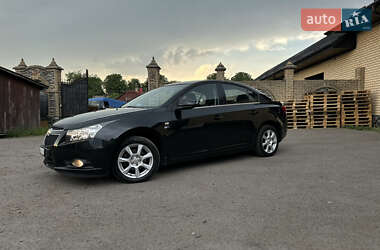 Седан Chevrolet Cruze 2010 в 