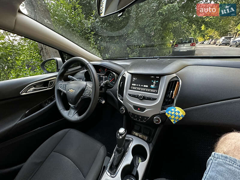 Седан Chevrolet Cruze 2017 в Запорожье