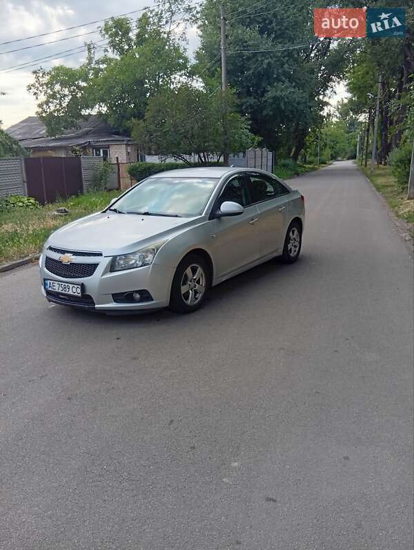Седан Chevrolet Cruze 2010 в Каменском