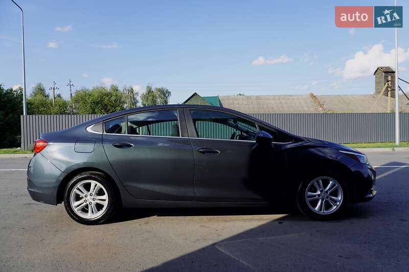 Седан Chevrolet Cruze 2018 в Лохвице