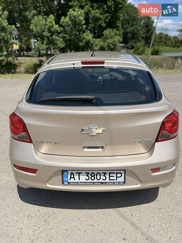 Хэтчбек Chevrolet Cruze 2012 в Калуше