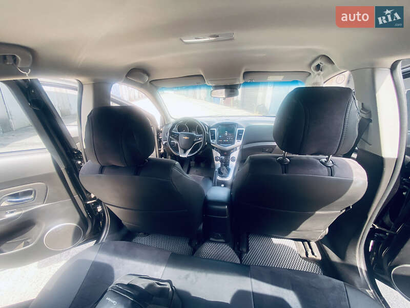 Седан Chevrolet Cruze 2011 в Кам'янському