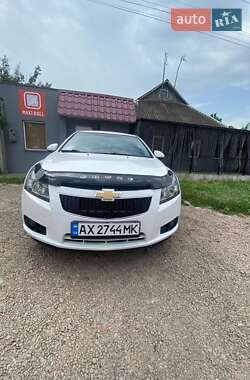 Седан Chevrolet Cruze 2011 в Чугуеве