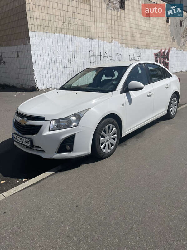Седан Chevrolet Cruze 2013 в Києві