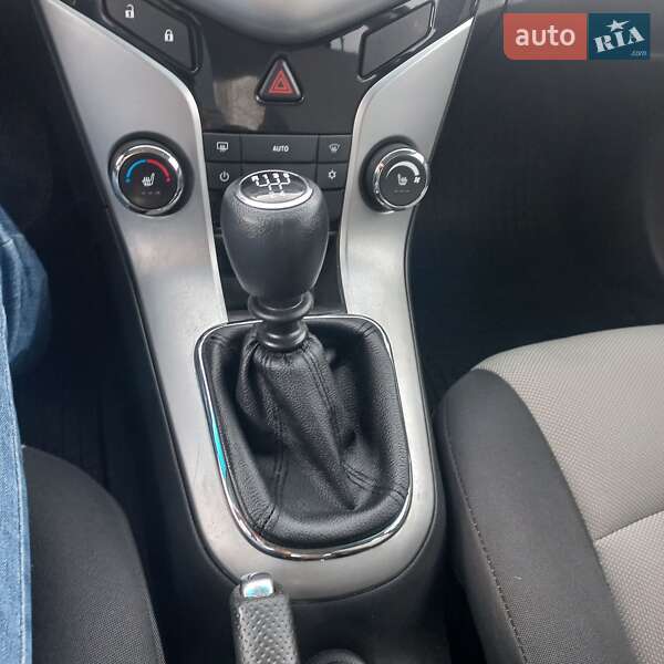 Седан Chevrolet Cruze 2011 в Києві