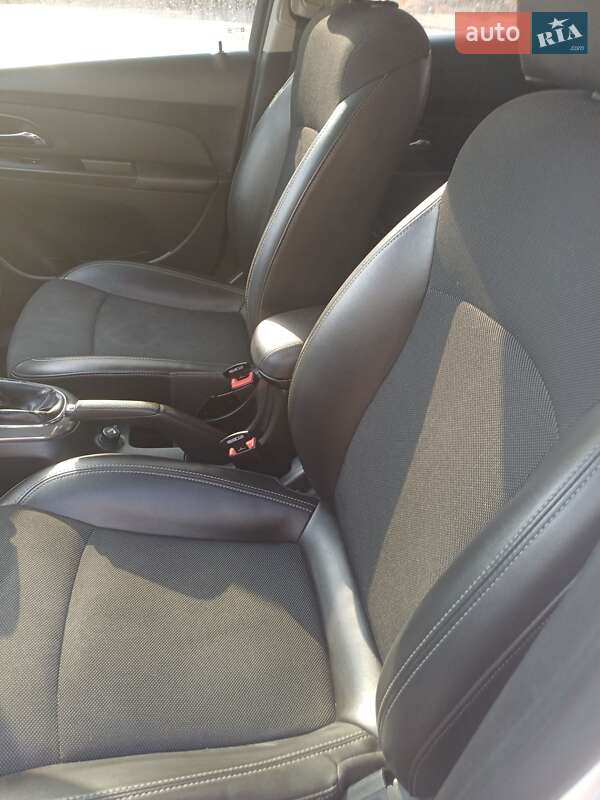 Универсал Chevrolet Cruze 2012 в Николаеве