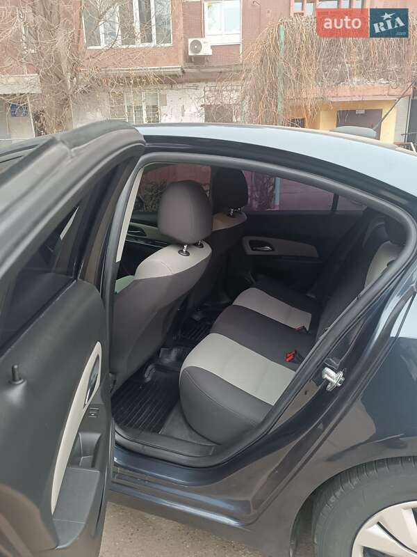Седан Chevrolet Cruze 2015 в Запорожье