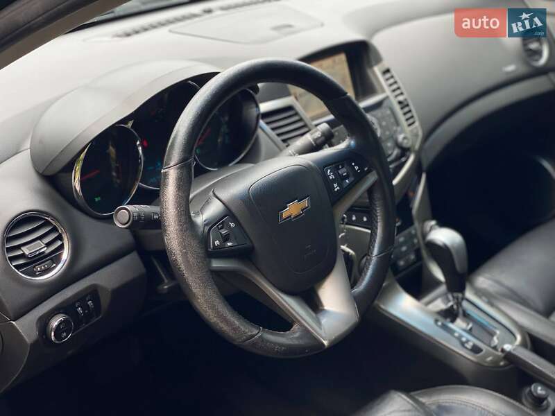 Седан Chevrolet Cruze 2012 в Киеве