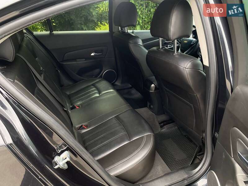 Седан Chevrolet Cruze 2012 в Киеве