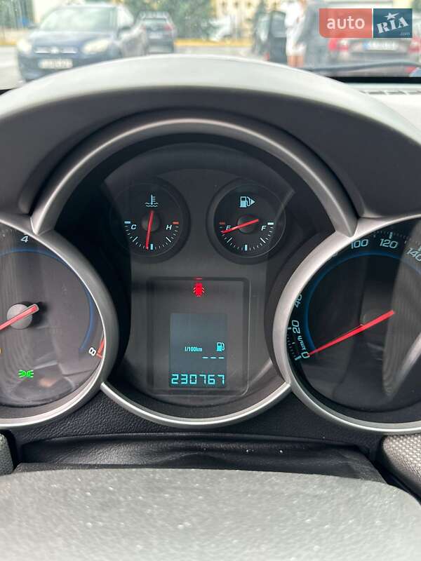 Седан Chevrolet Cruze 2010 в Киеве