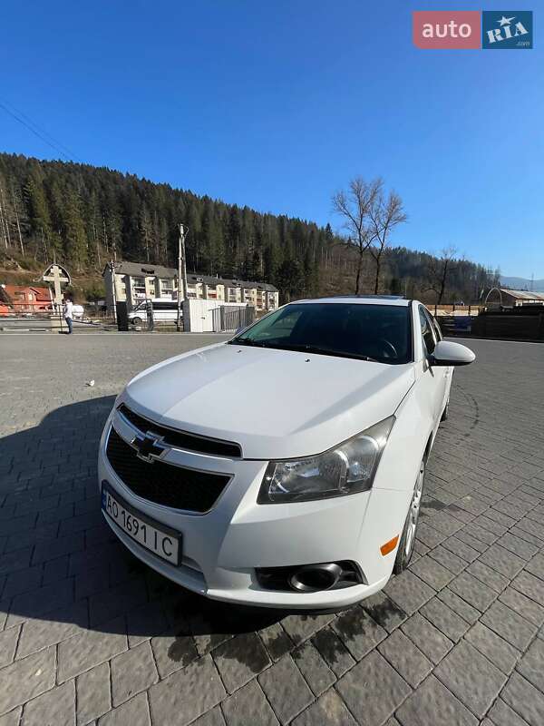 Седан Chevrolet Cruze 2014 в 