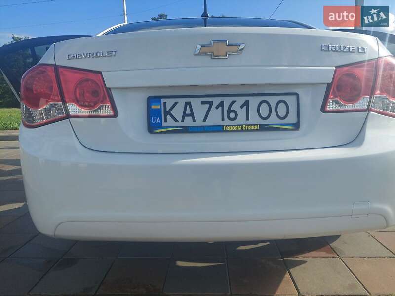 Седан Chevrolet Cruze 2010 в Броварах