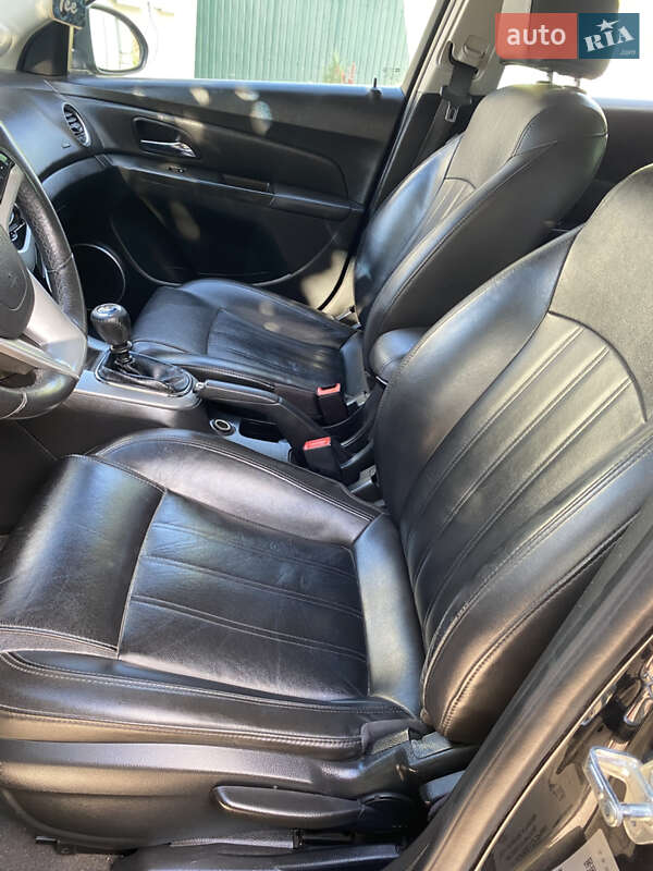 Хетчбек Chevrolet Cruze 2012 в Кривому Розі