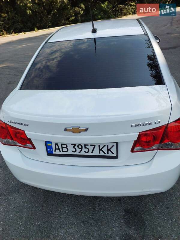 Седан Chevrolet Cruze 2011 в Виннице