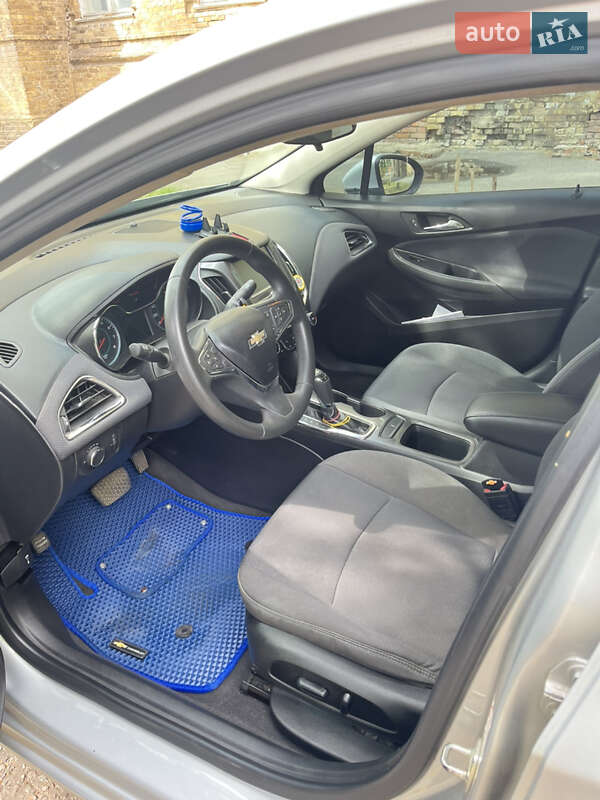 Седан Chevrolet Cruze 2018 в Лубнах