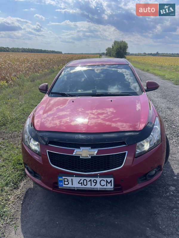 Седан Chevrolet Cruze 2010 в Полтаві