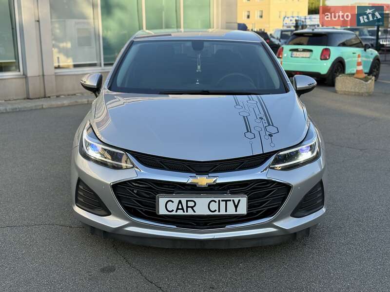 Седан Chevrolet Cruze 2018 в Киеве