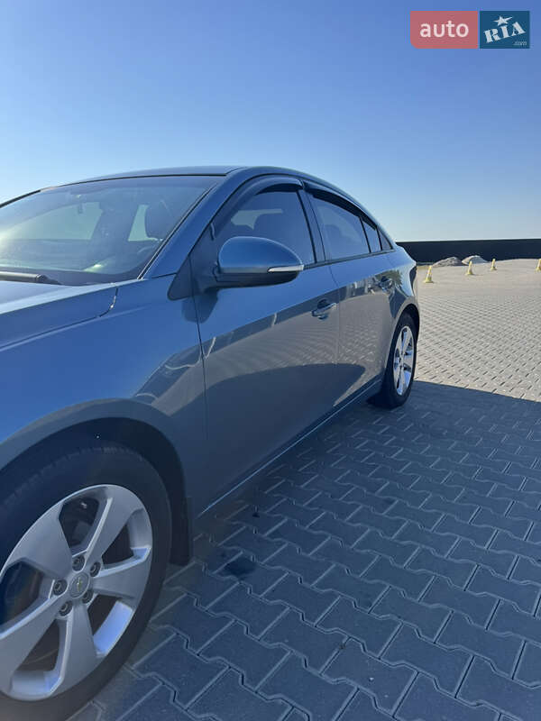Седан Chevrolet Cruze 2014 в Кагарлыке