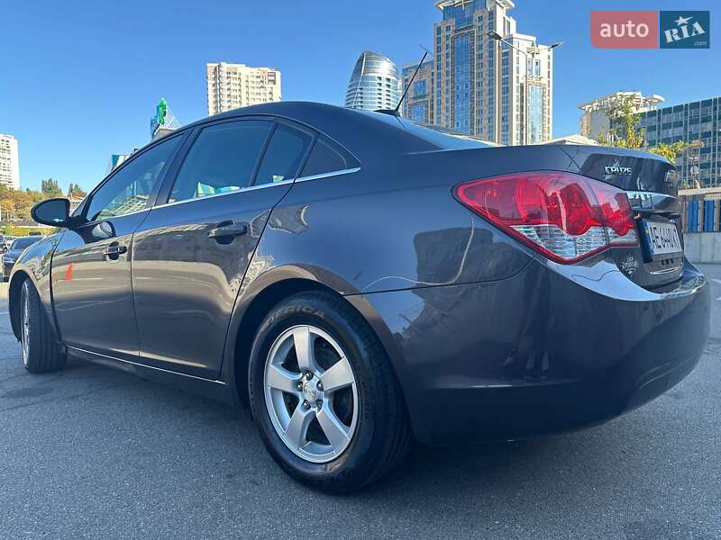 Седан Chevrolet Cruze 2015 в Києві
