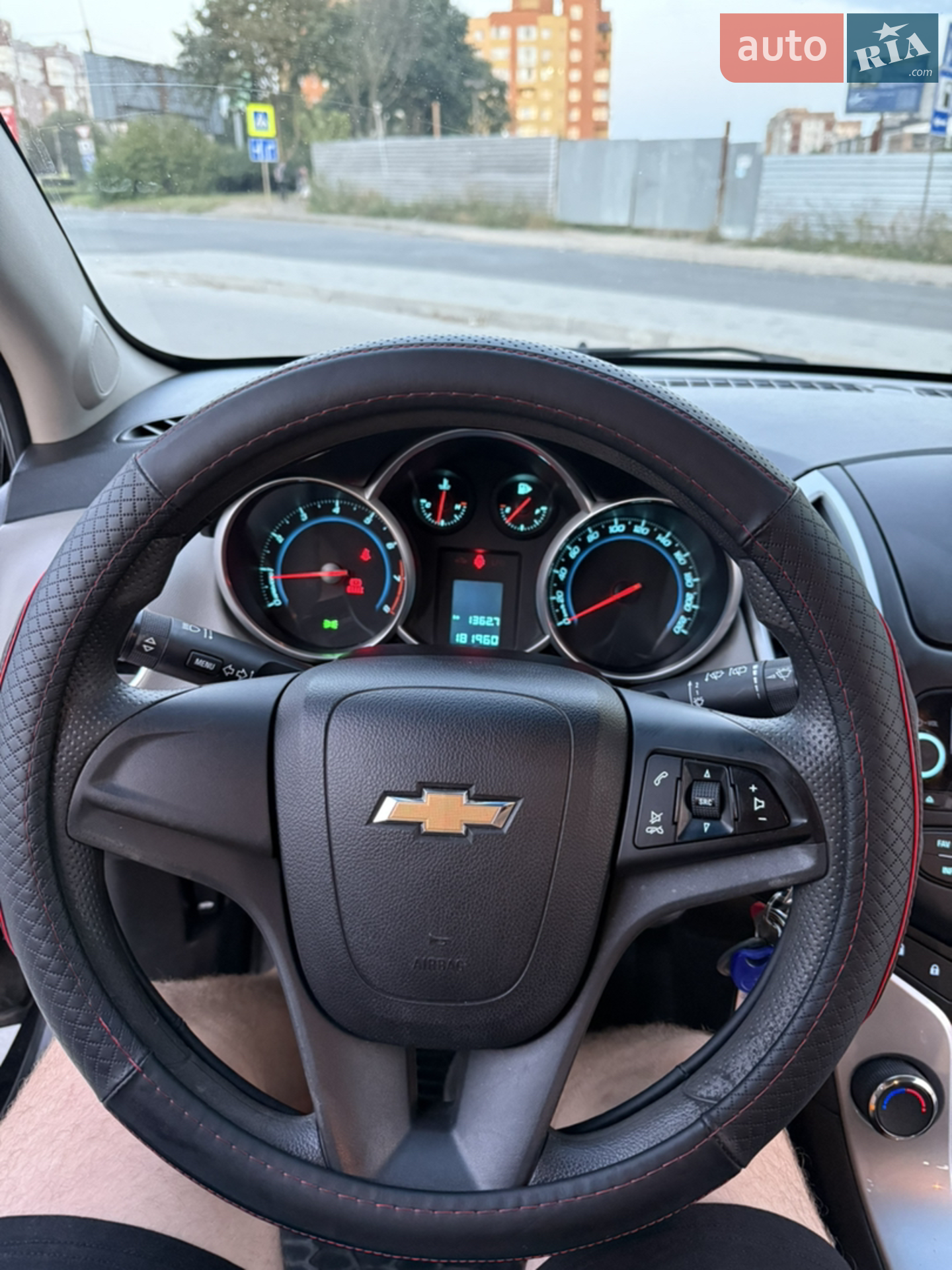 2012 Chevrolet Cruze - мініатюра 29