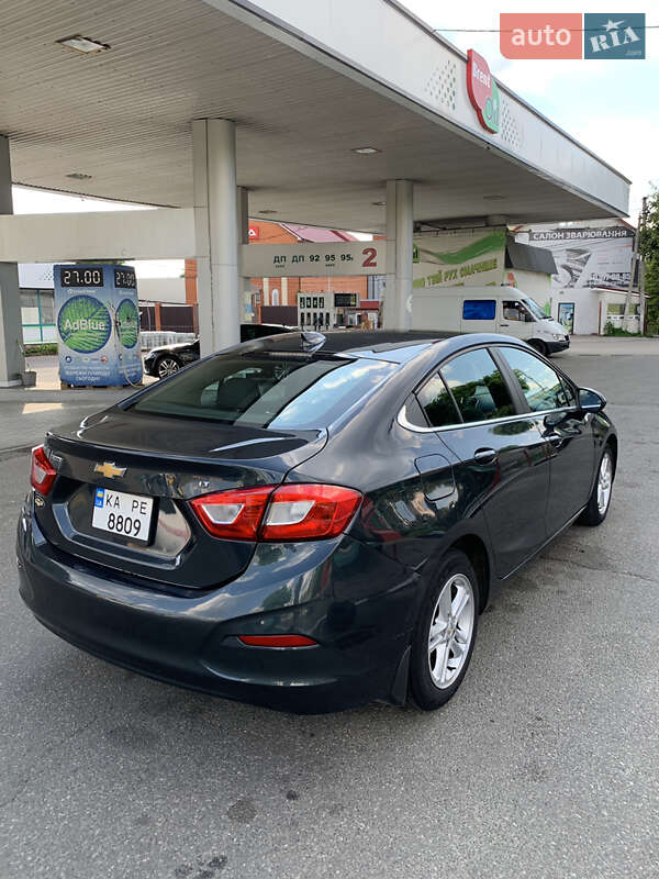 Седан Chevrolet Cruze 2017 в Киеве