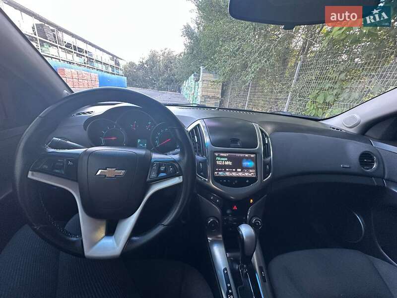 Седан Chevrolet Cruze 2014 в Дніпрі