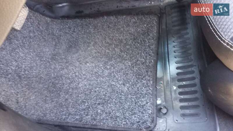 Седан Chevrolet Cruze 2013 в Львові