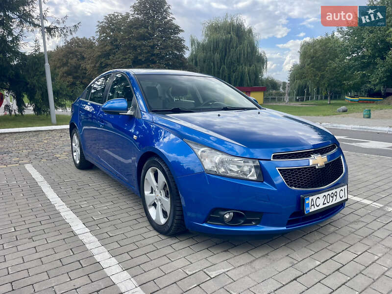 Седан Chevrolet Cruze 2011 в Луцьку