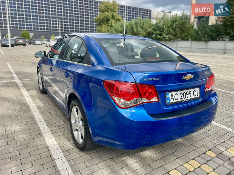 Седан Chevrolet Cruze 2011 в Луцьку