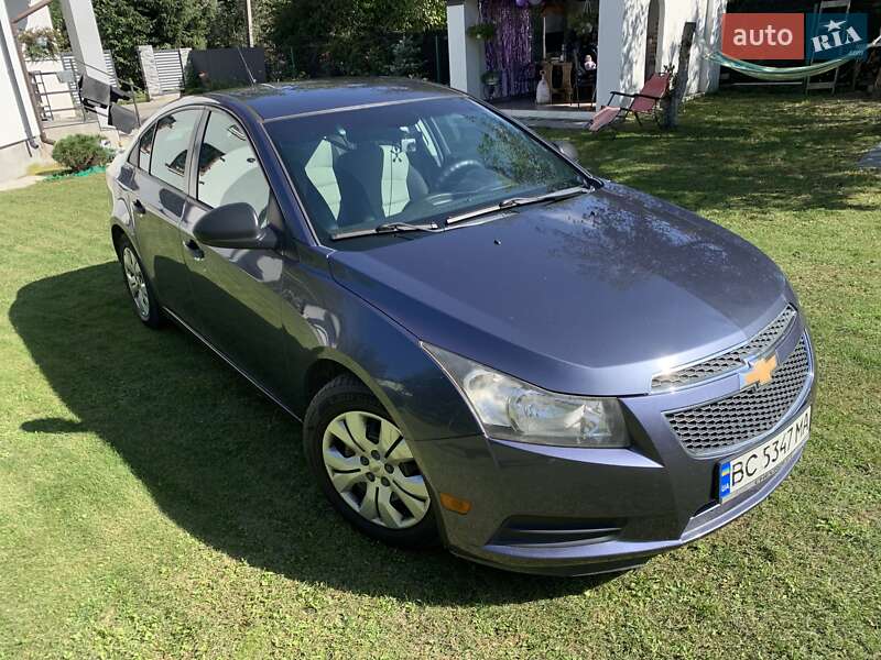 Седан Chevrolet Cruze 2012 в Львове