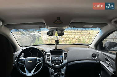 Седан Chevrolet Cruze 2011 в 