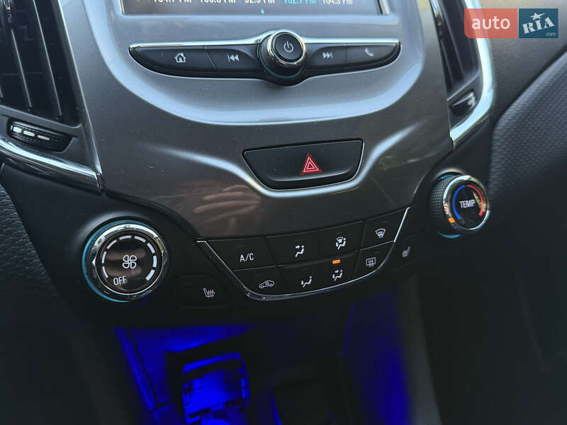 Седан Chevrolet Cruze 2017 в Одесі